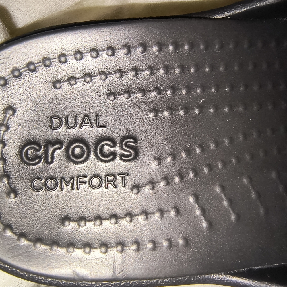 Crocs Sanrah Diamante Embellished Black/Rose Gold Wedge Flip Sandal Women's 6 w - Picture 12 of 14